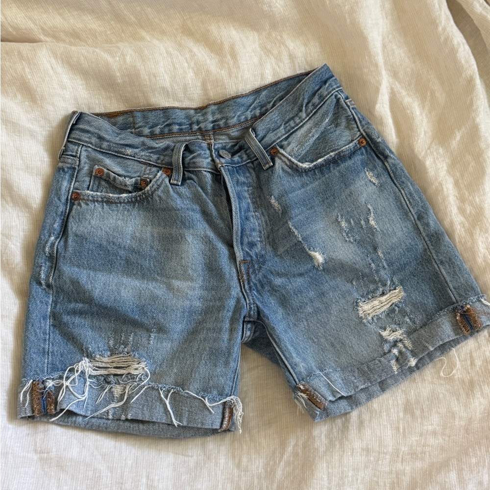 Levi's 501 distressed shorts